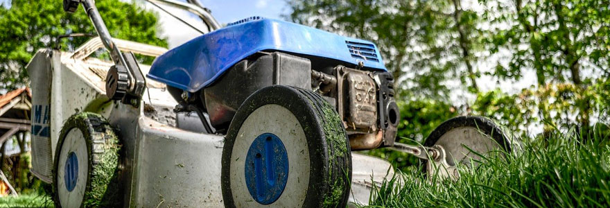 L’achat et la réparation du matériel d’entretien du jardin